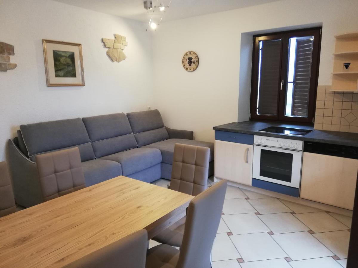 Haus Moeltner - Apartment Aviam Caldaro Εξωτερικό φωτογραφία